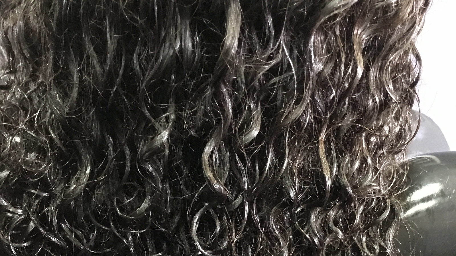 Hair Waves Salon - Hair Salon in Springfield
