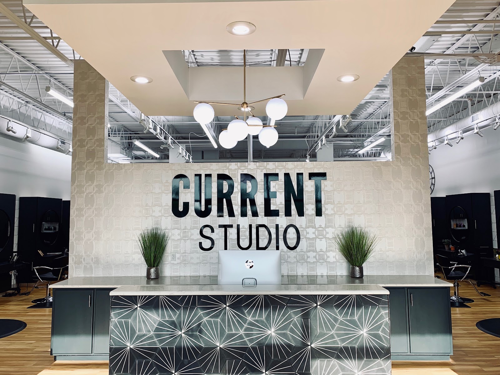 Current Studio Salon - Hair Salon in Springfield