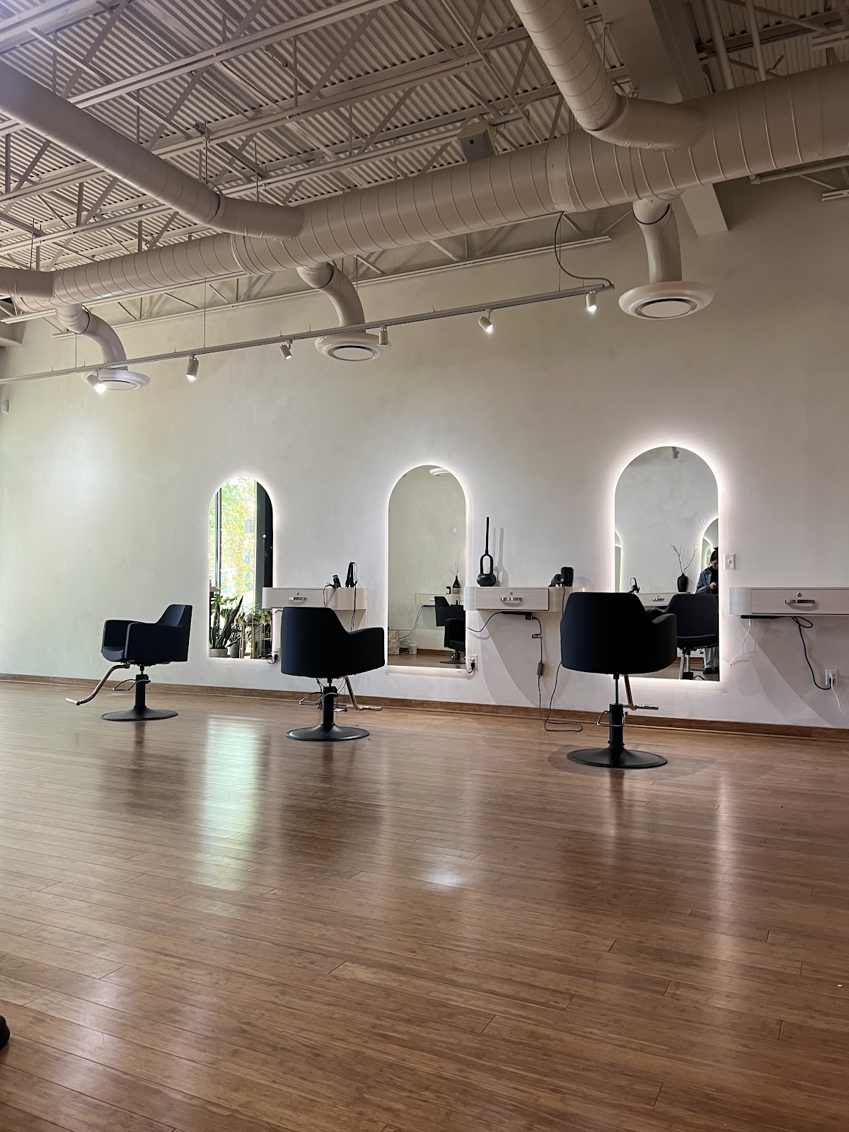 Evergreen Hair House - Hair Salon in Springfield
