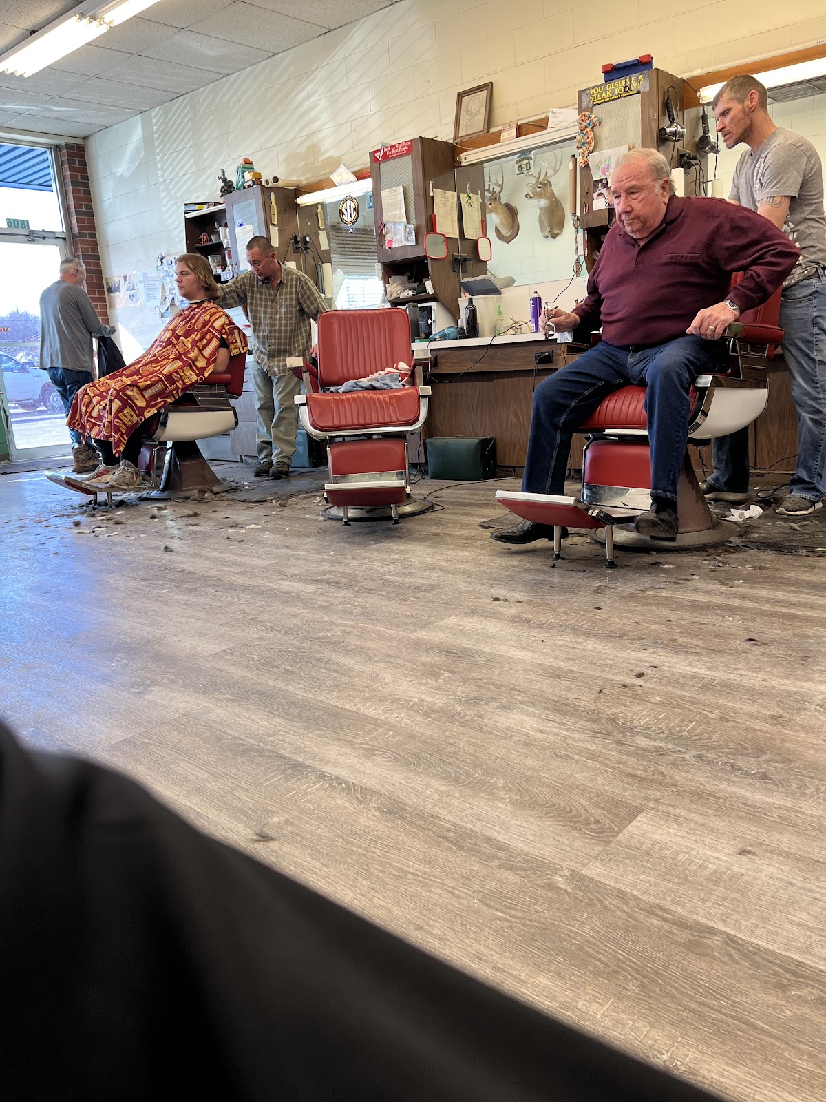 Route B Barber Shop - Barbershop in Columbia
