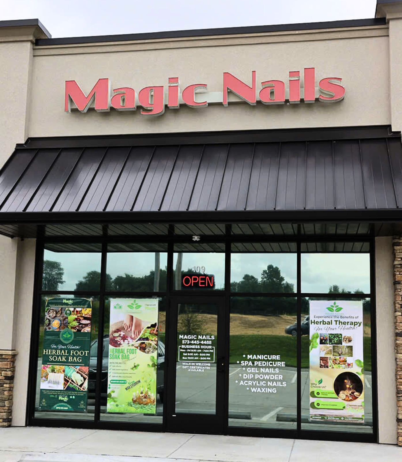 Magic Nails - Nail Salon in Columbia