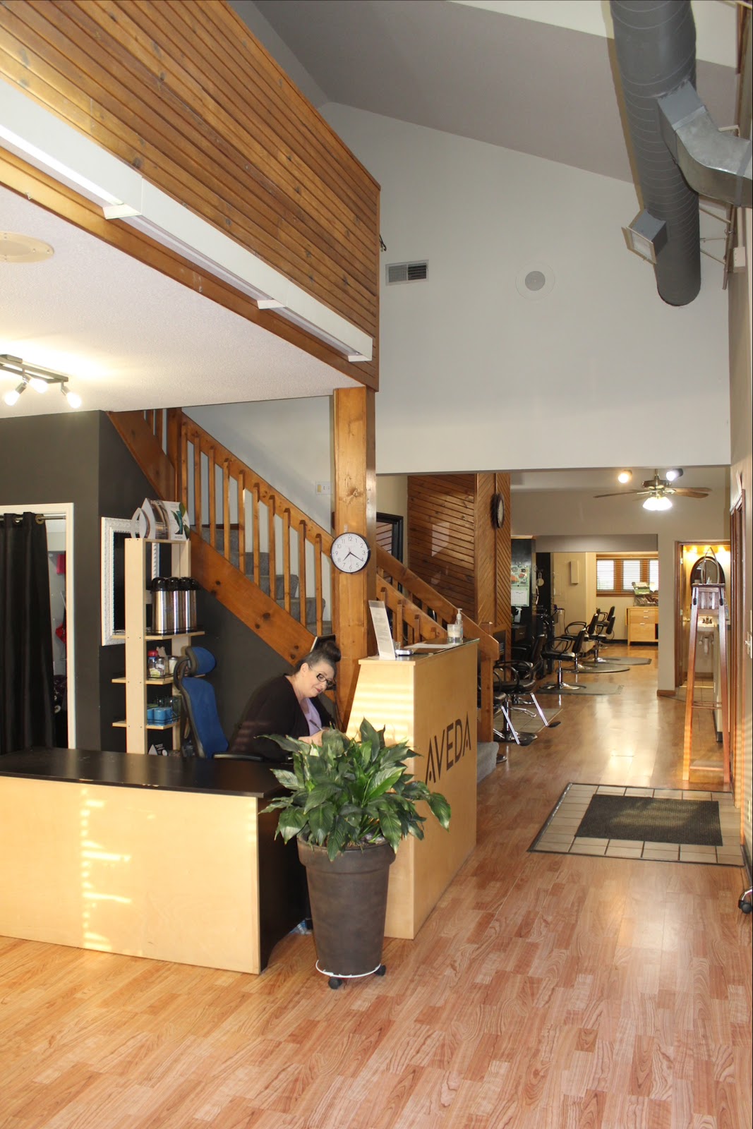 Green Meadows Hair Co & Spa - Nail Salon in Columbia