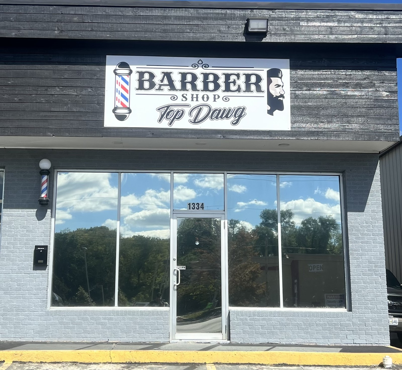 TopDawg Barbershop - Barbershop in Independence