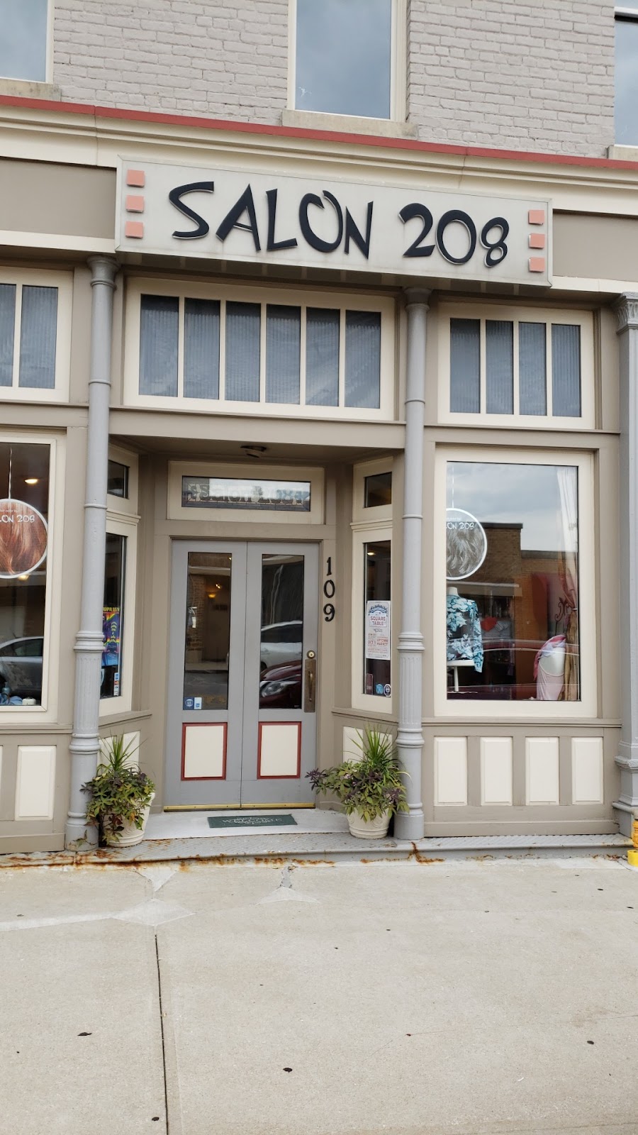 Salon 208 - Beauty Spa in Independence