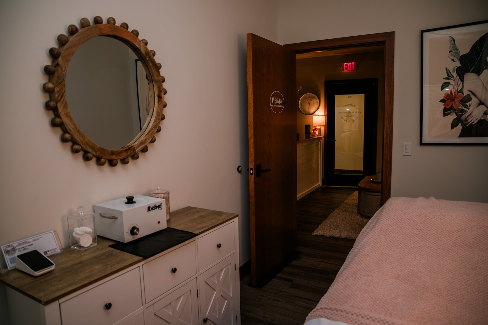 V Esthetics Beauty Studio & Spa - Hair Salon in Missoula