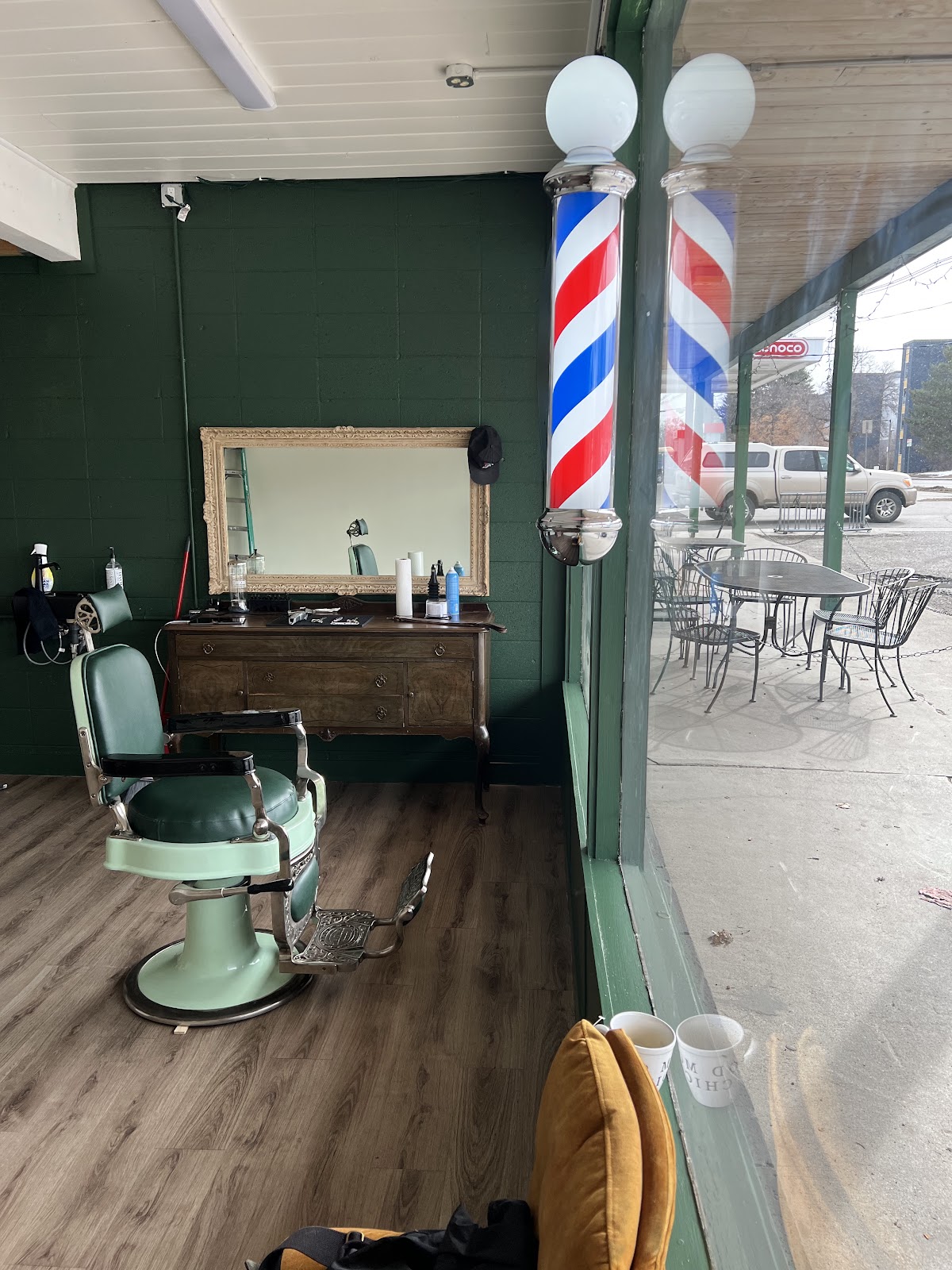 College Street Barber - Barbershop in Bozeman