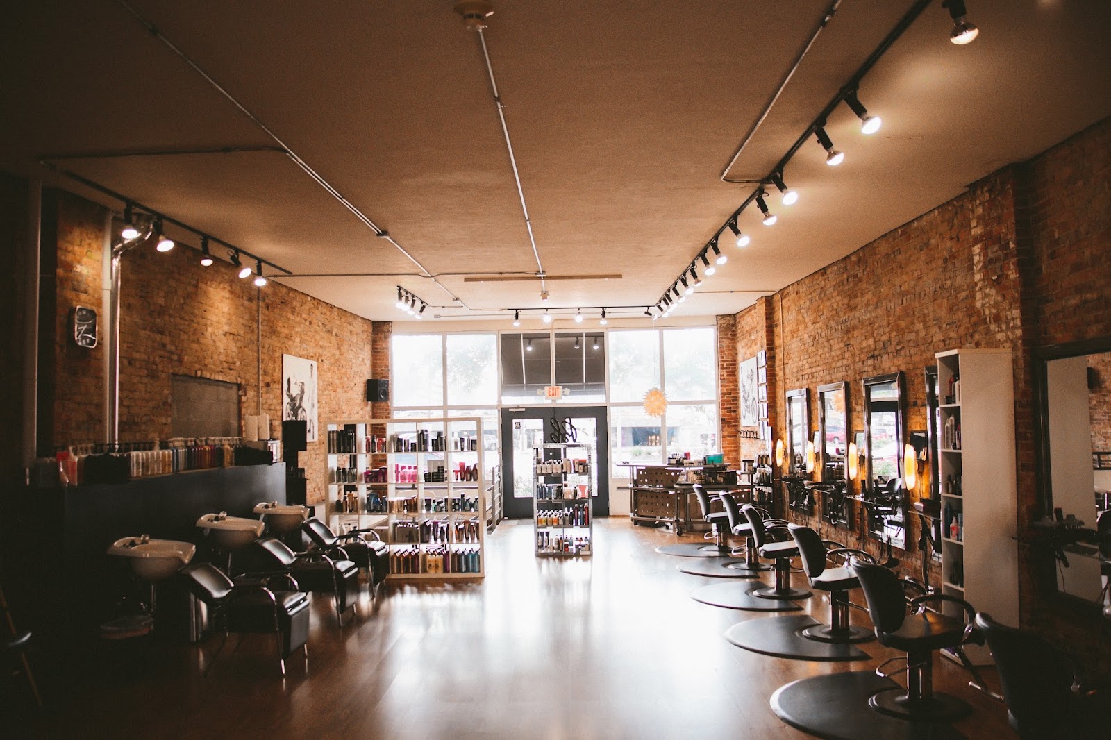 Iasan & Sebastian - Hair Salon in Lincoln