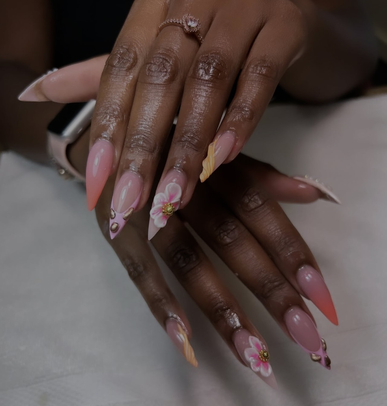 ADELYNN BEAUTY SALON - Barbershop in Trenton