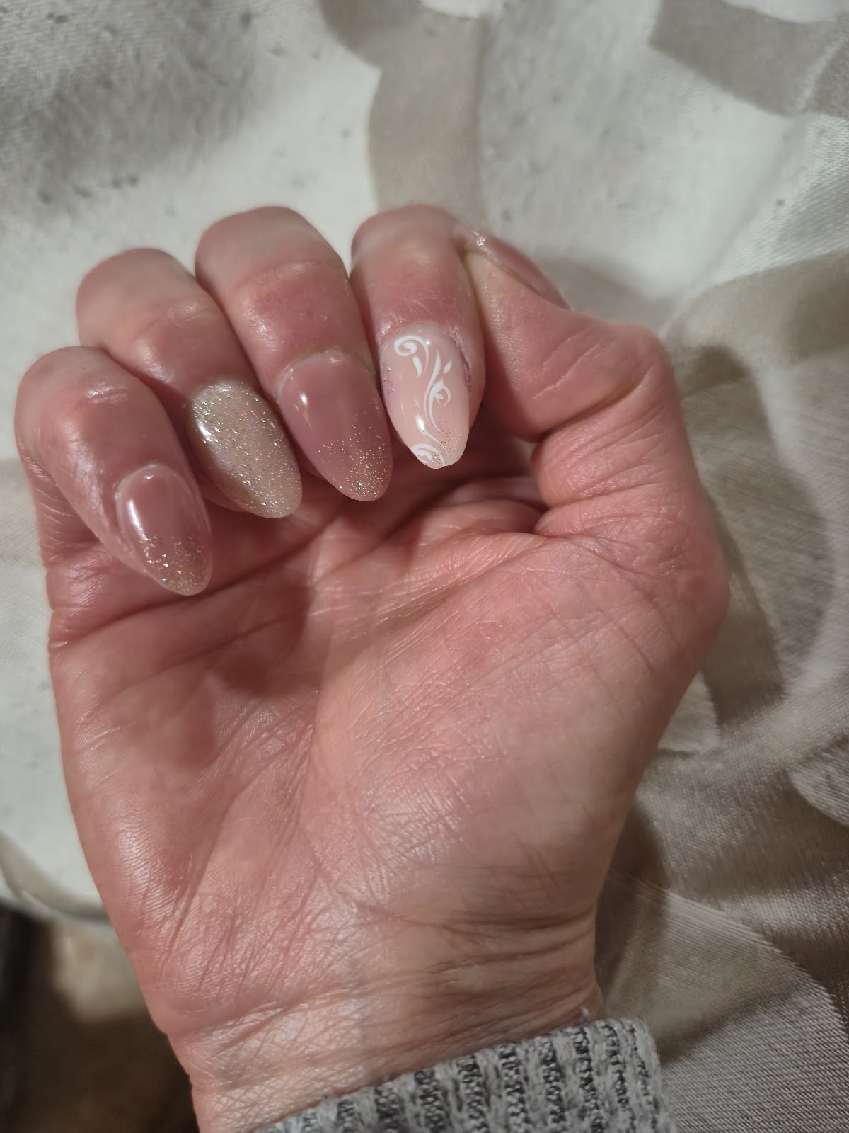 Elegant Nails and Spa on Coors - Nail Salon in Albuquerque