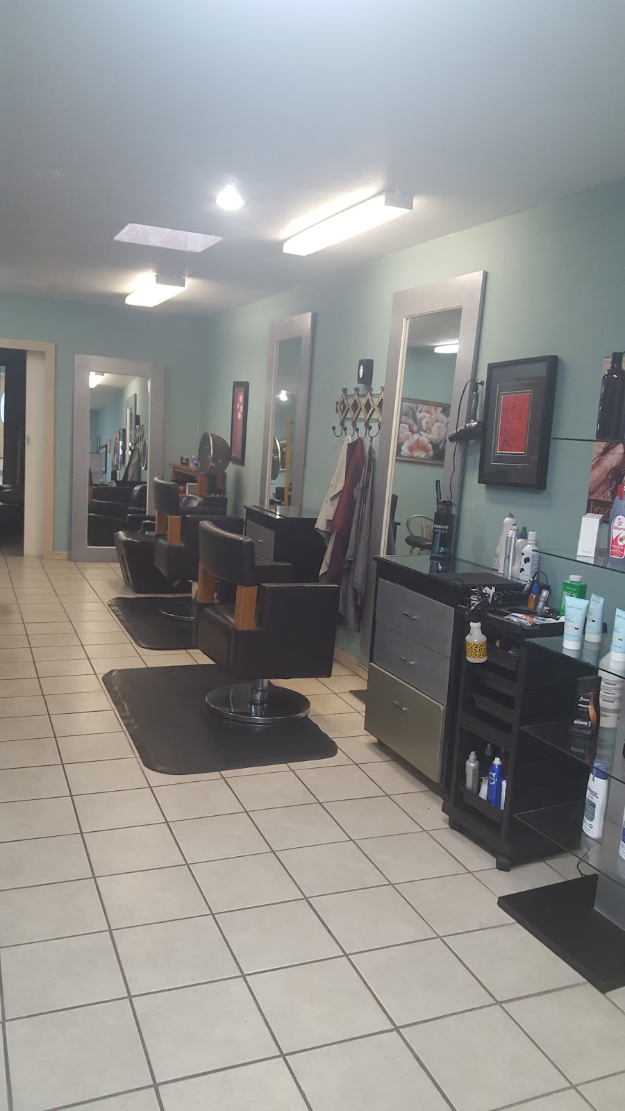 Capelli Hair Studio - Hair Salon in Albuquerque