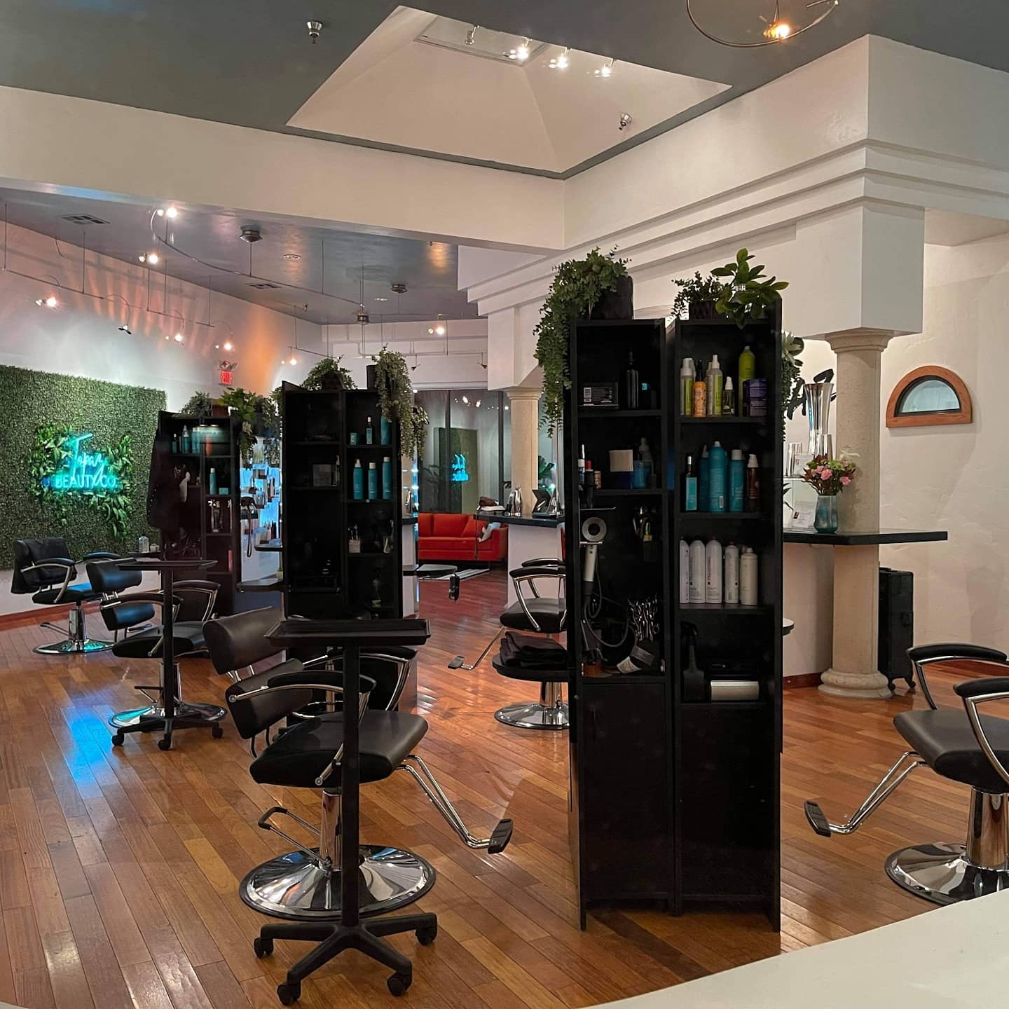 Tōpaz Beauty Co. - Hair Salon in Las Cruces