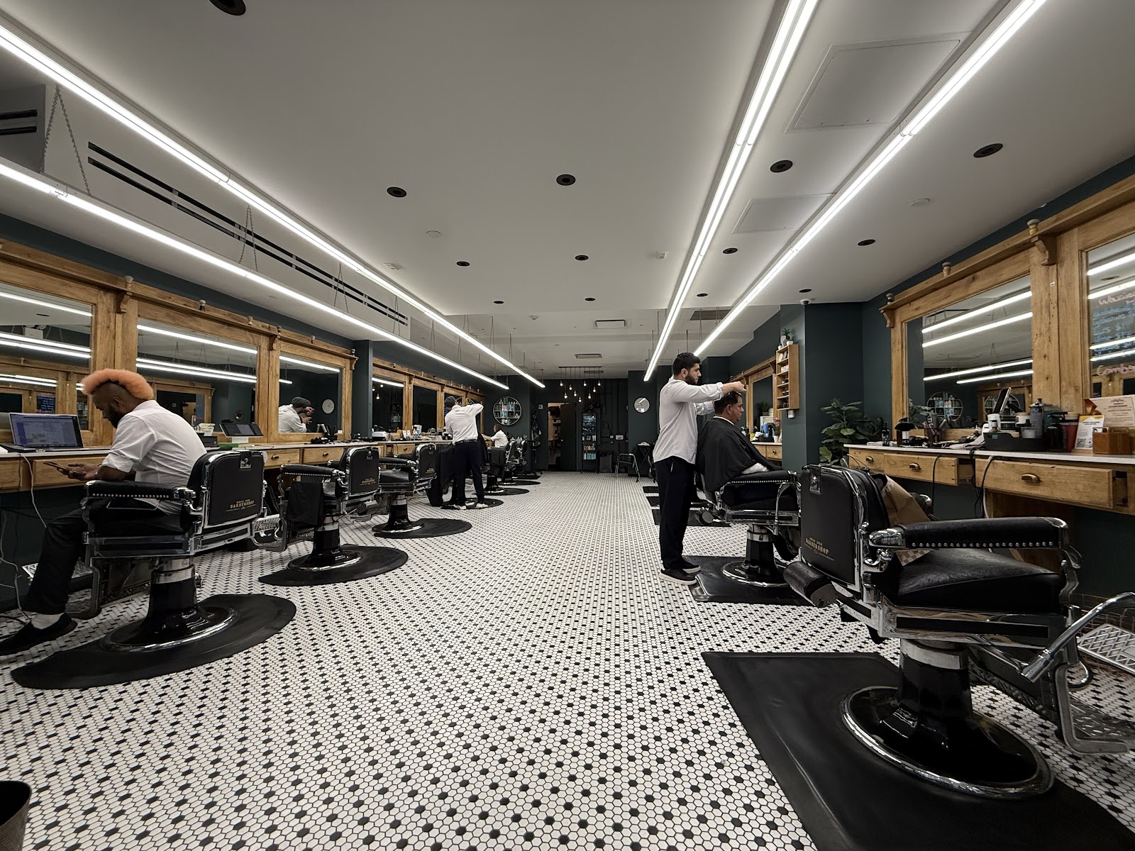 Made Man Barbershop NYC Garment District Barbers - Barbershop in New York City