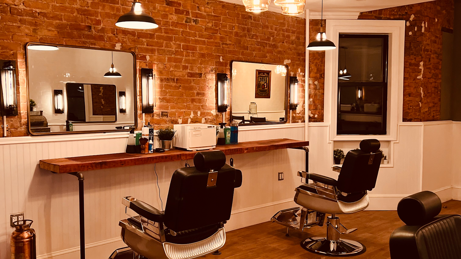 The Vanderbilt Barber - Barbershop in Brooklyn