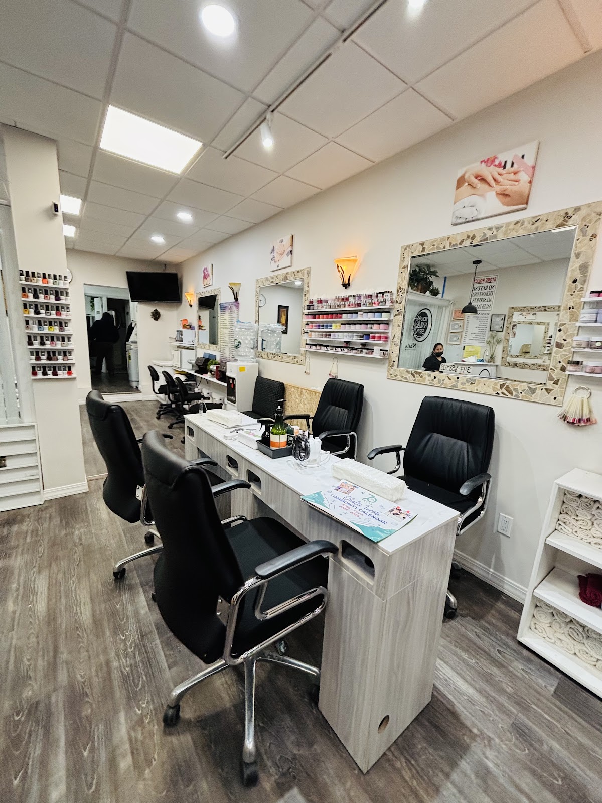 Rouss Nail Spa - Nail Salon in Brooklyn