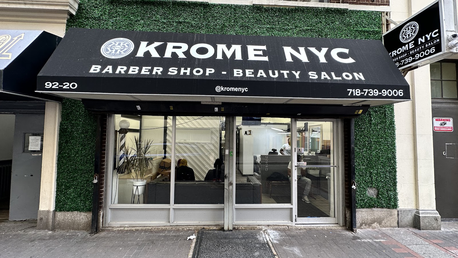 Krome NYC Barber Shop & Beauty Salon - Barbershop in Queens
