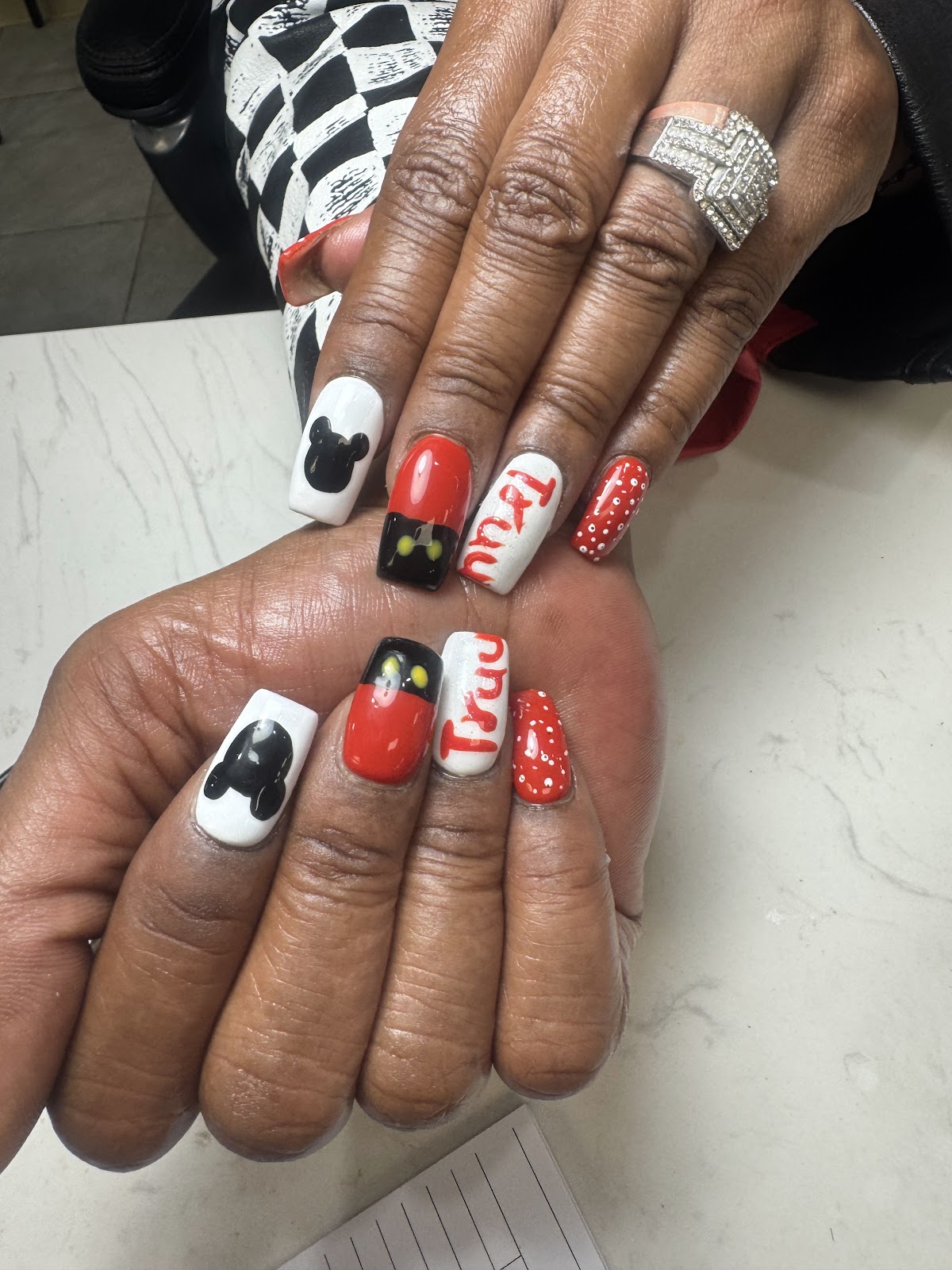 Jenny's Nails - Nail Salon in Buffalo