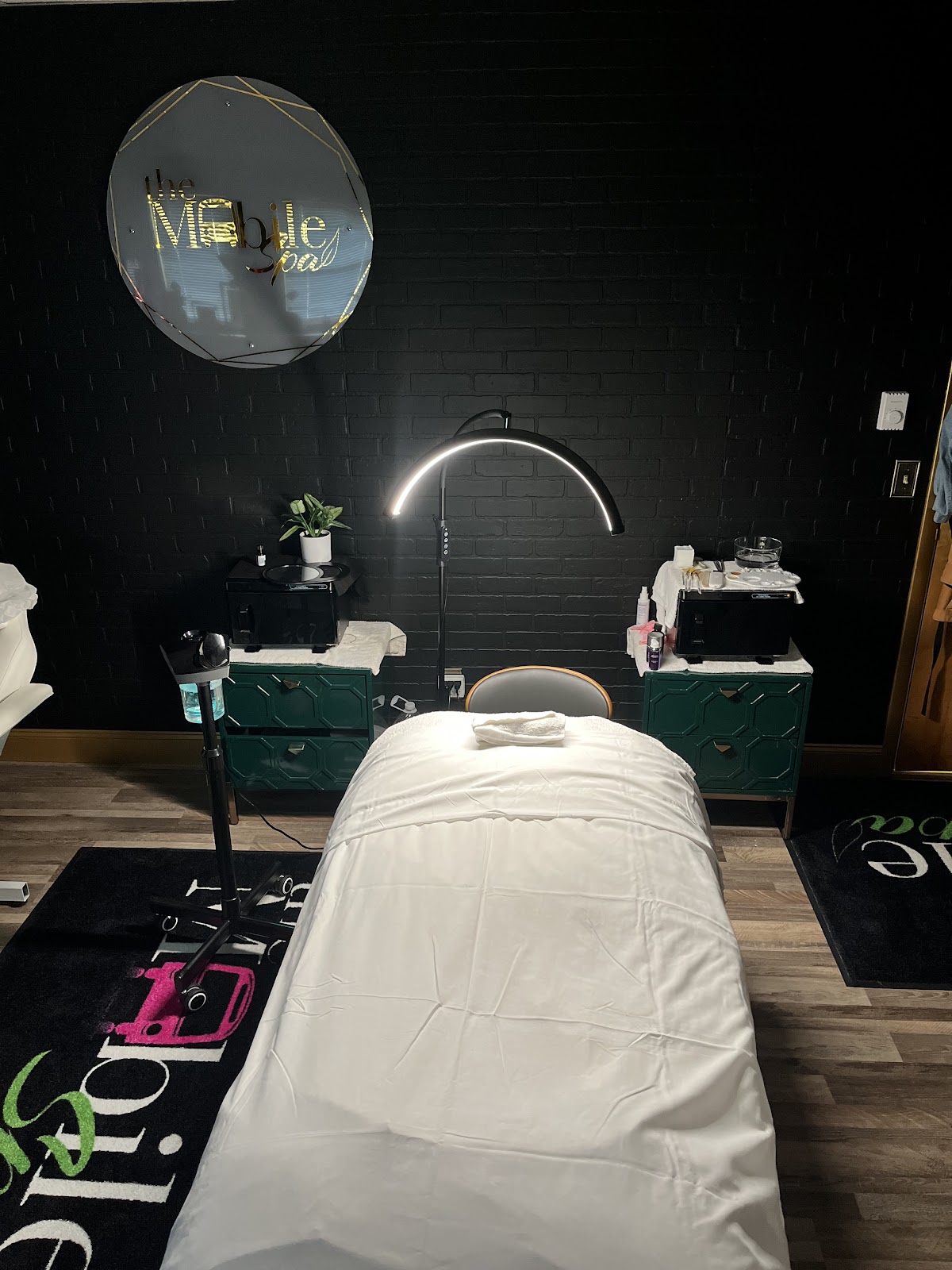 The Mobile Spa - Hair Salon in Rochester
