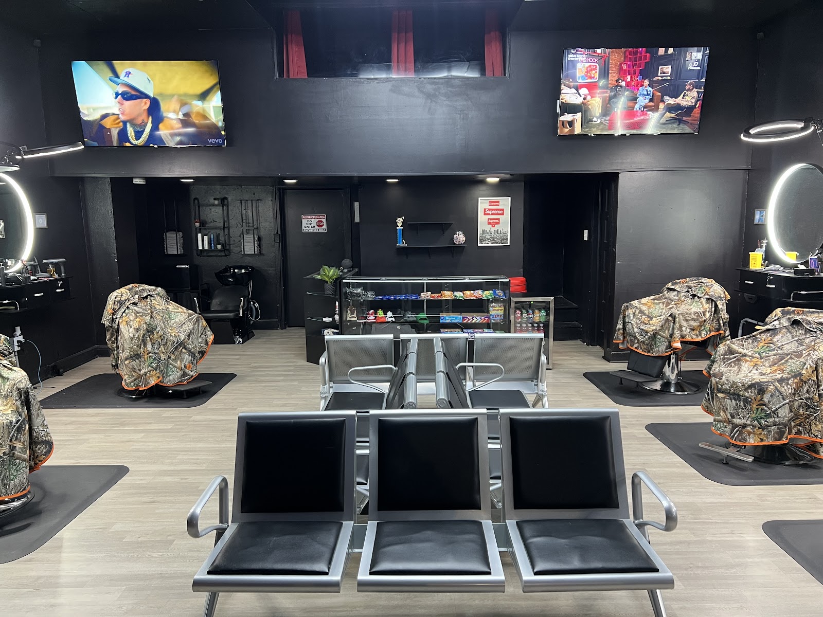SkeeDaB’s Barber Parlor - Barbershop in Albany