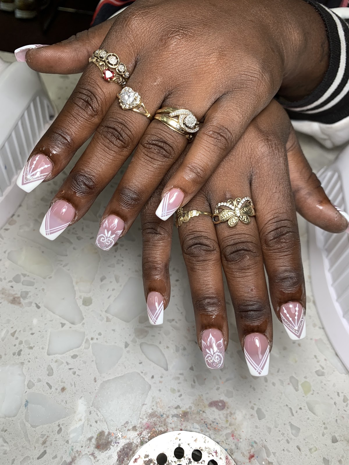 Exl Hair & Nail - Nail Salon in Syracuse