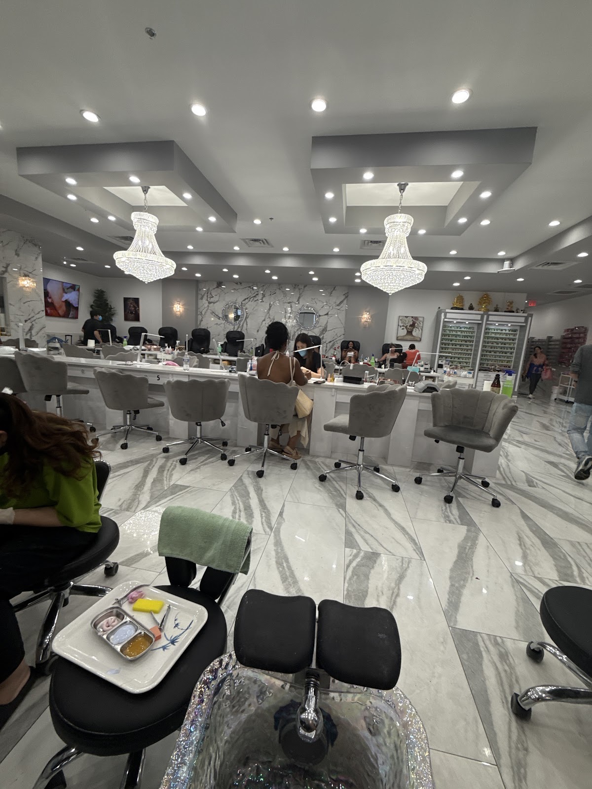 Lux's Nail Lounge - Nail Salon in Charlotte