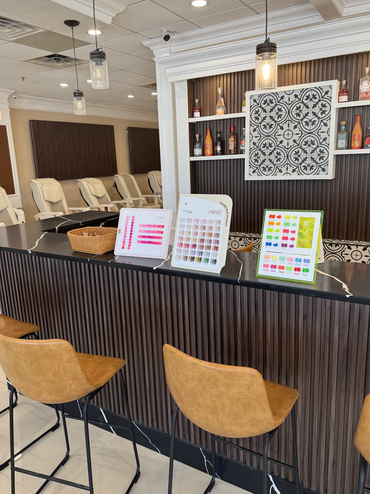 Blanc Nail Lounge - Nail Salon in Raleigh