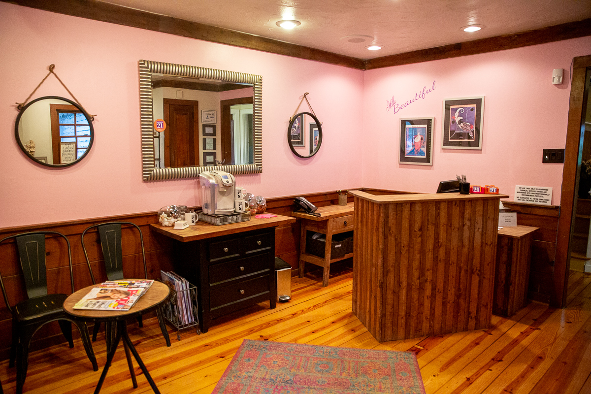 Salon 21 - Hair Salon in Raleigh