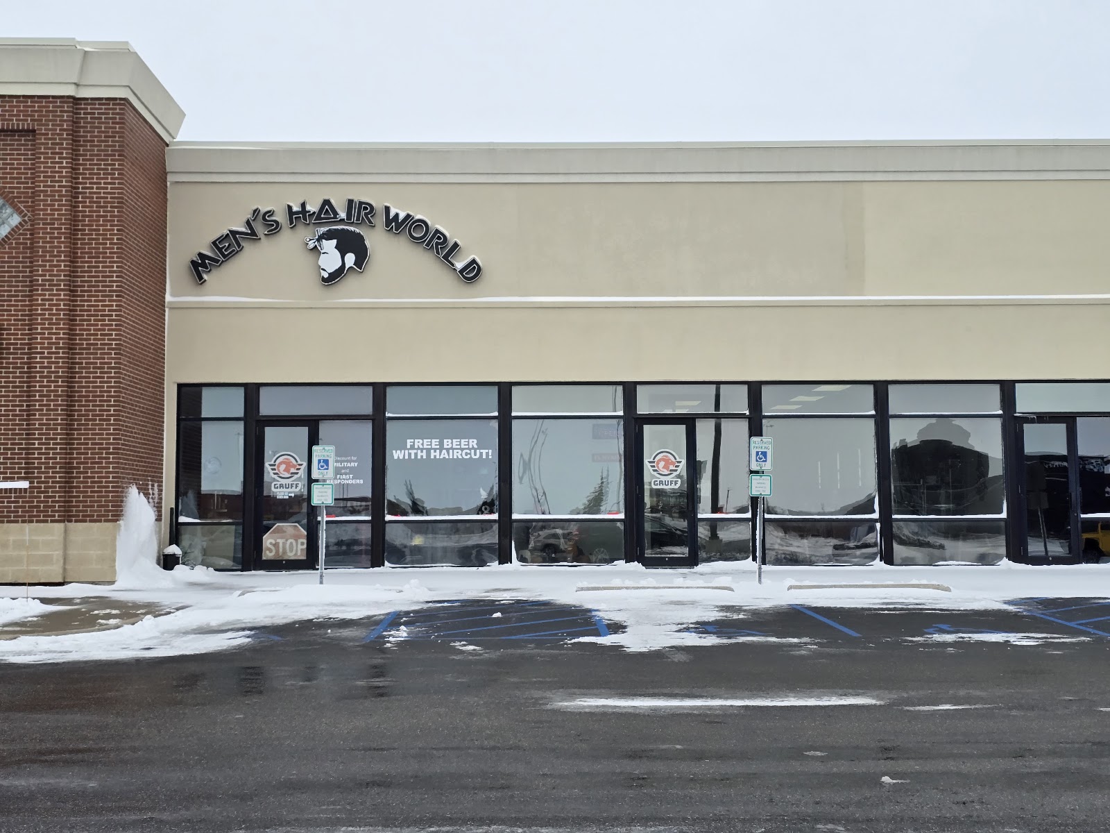 Men's Hair World - Barbershop in Fargo