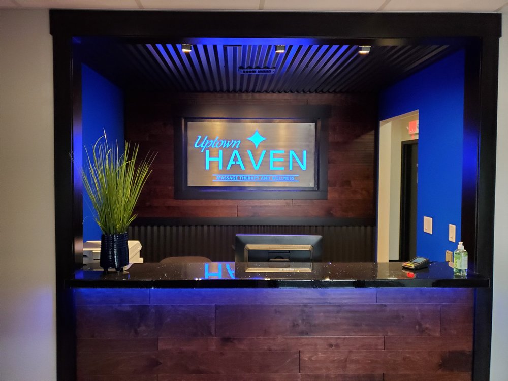 Uptown Haven - Hair Salon in Fargo