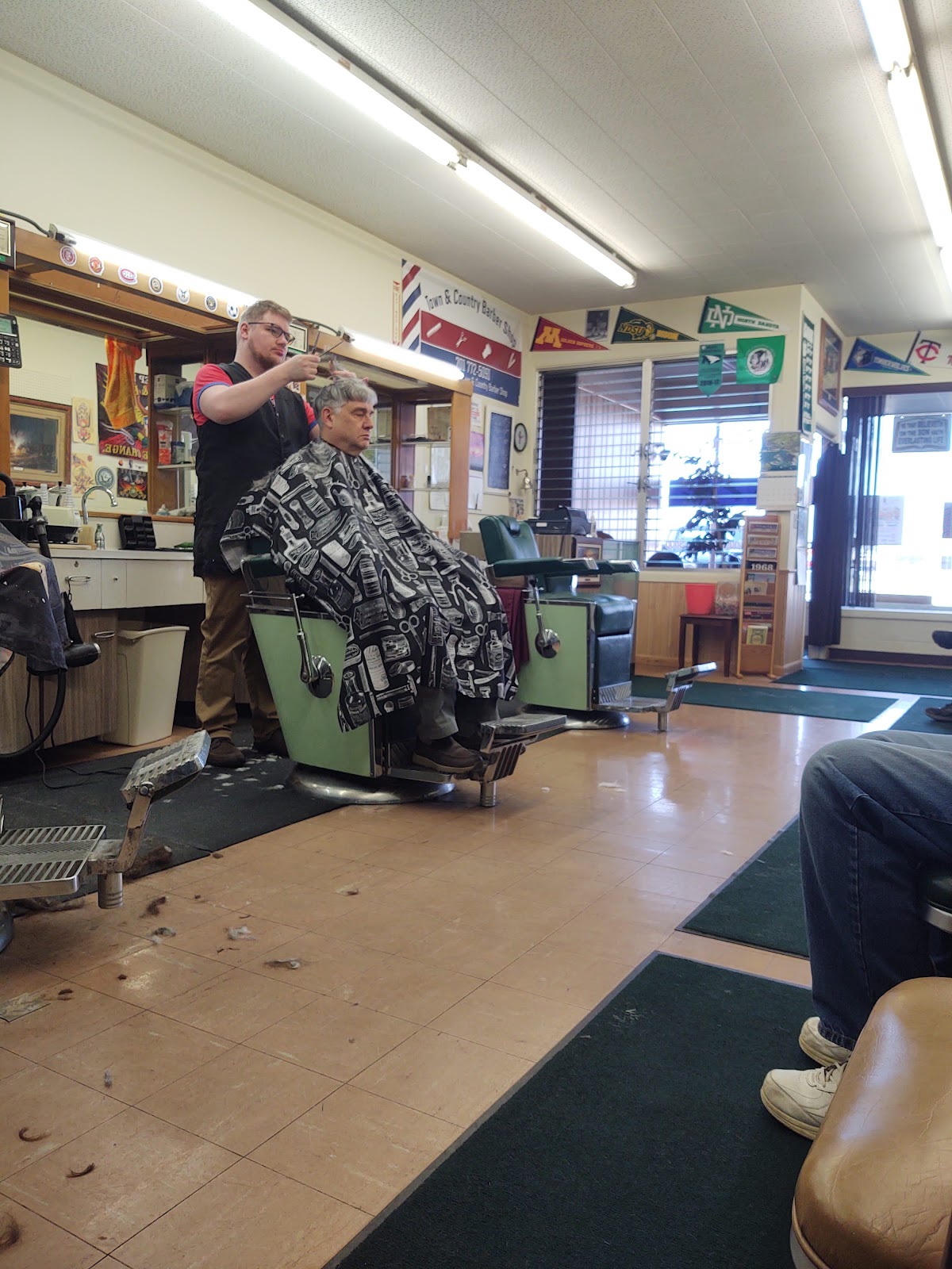 Town & Country Barber Shop - Barbershop in Grand Forks