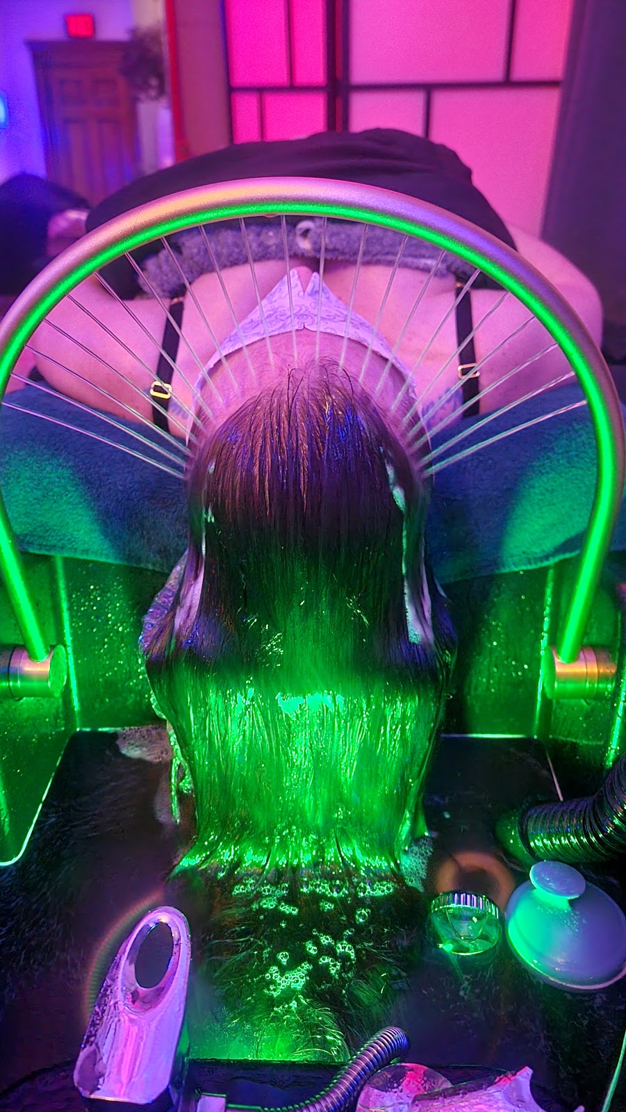 Village Root Head Spa + Salon - Nail Salon in Columbus