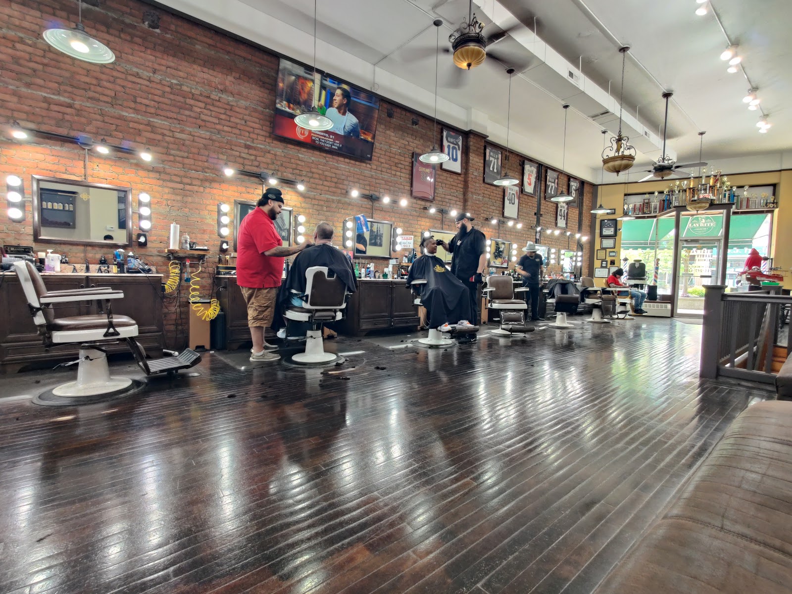 West Park Barber Shop (Cleveland) - Barbershop in Cleveland