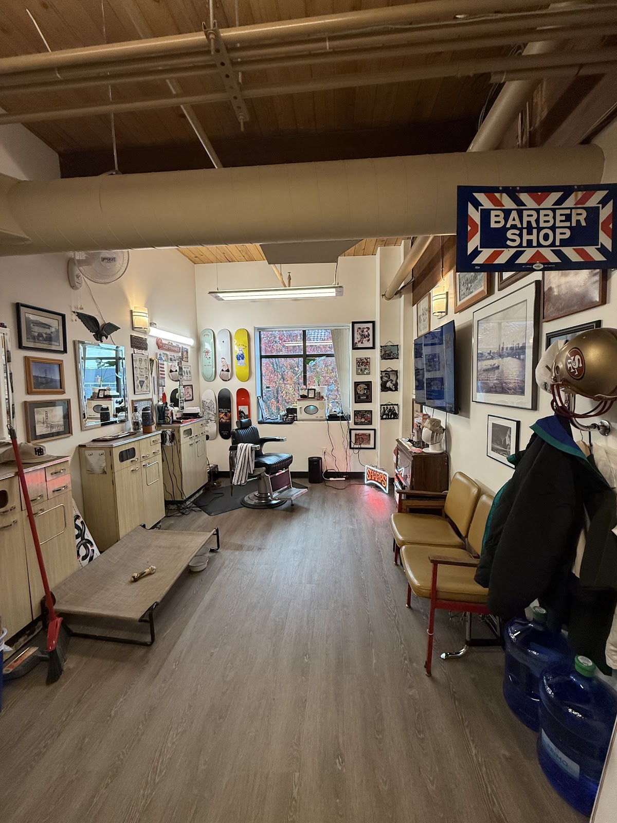 Heartbreakers Barbershop - Barbershop in Portland