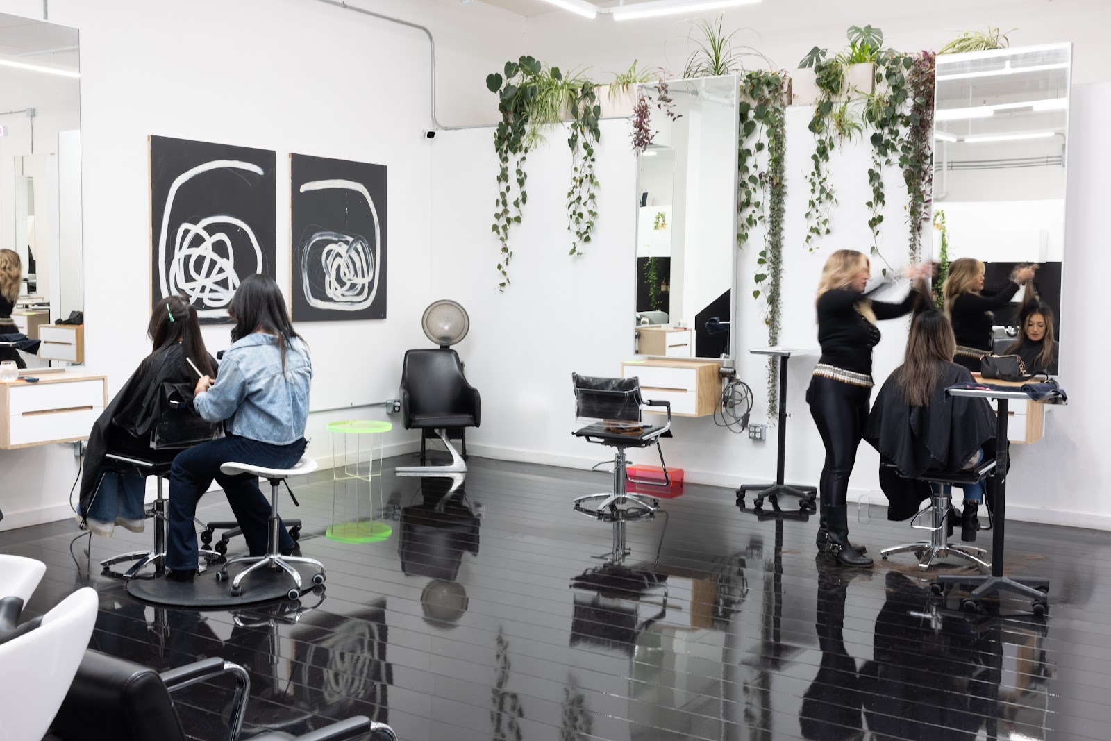 NIEUW Hair Space - Hair Salon in Portland