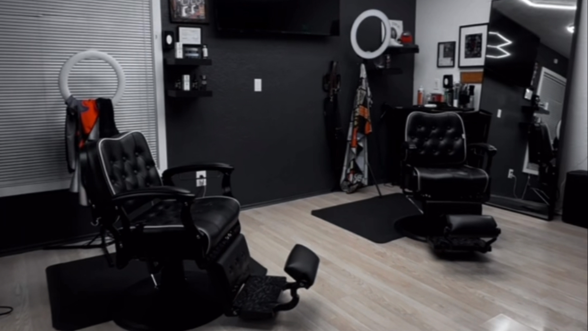 Rags 2 Riches Barbershop Llc - Barbershop in Salem