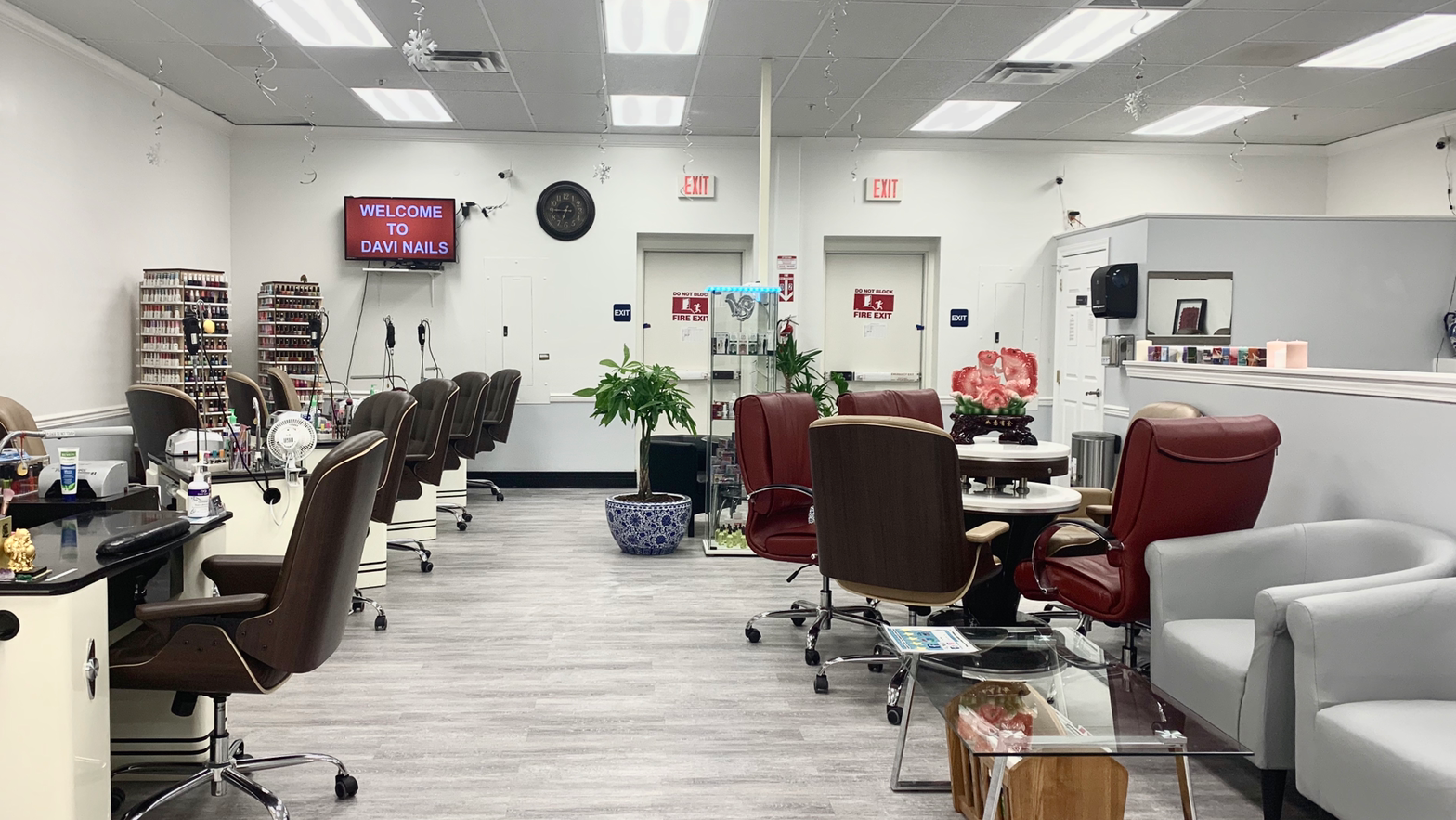Da-Vi Nails - Nail Salon in Salem