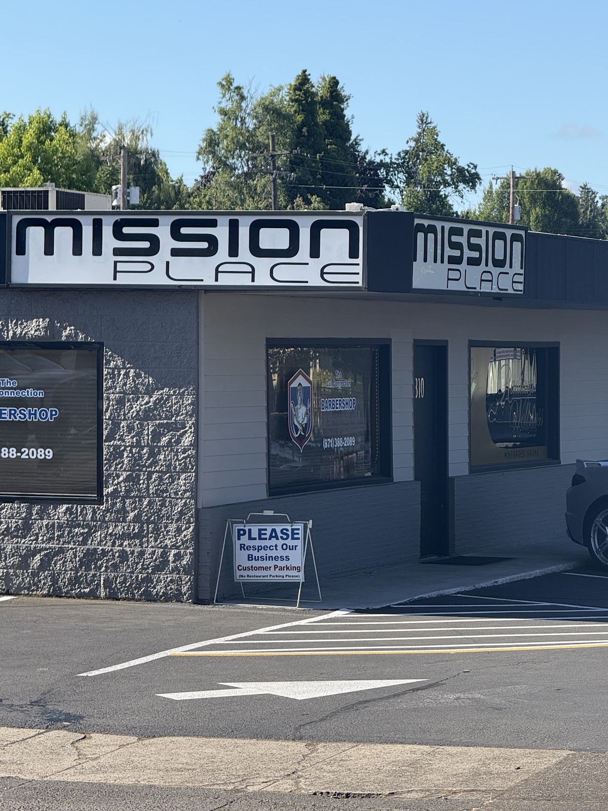 Pampered Skin Co. LLC - Hair Salon in Salem