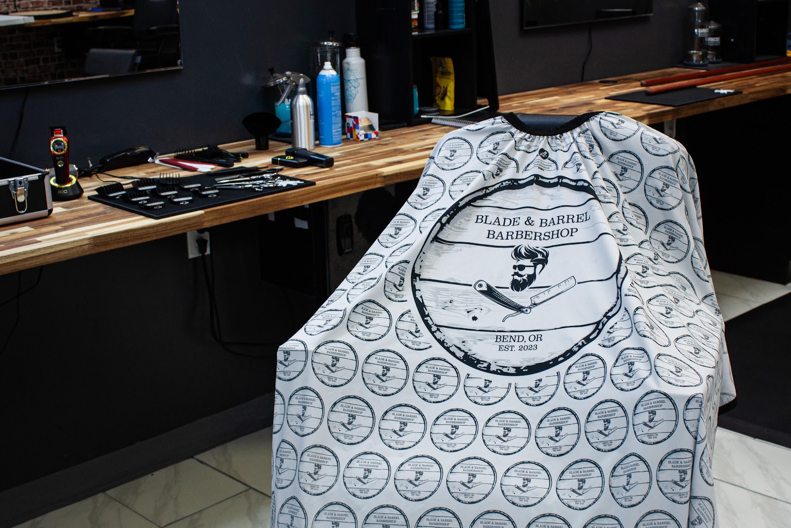 Blade & Barrel Barbershop - Barbershop in Bend