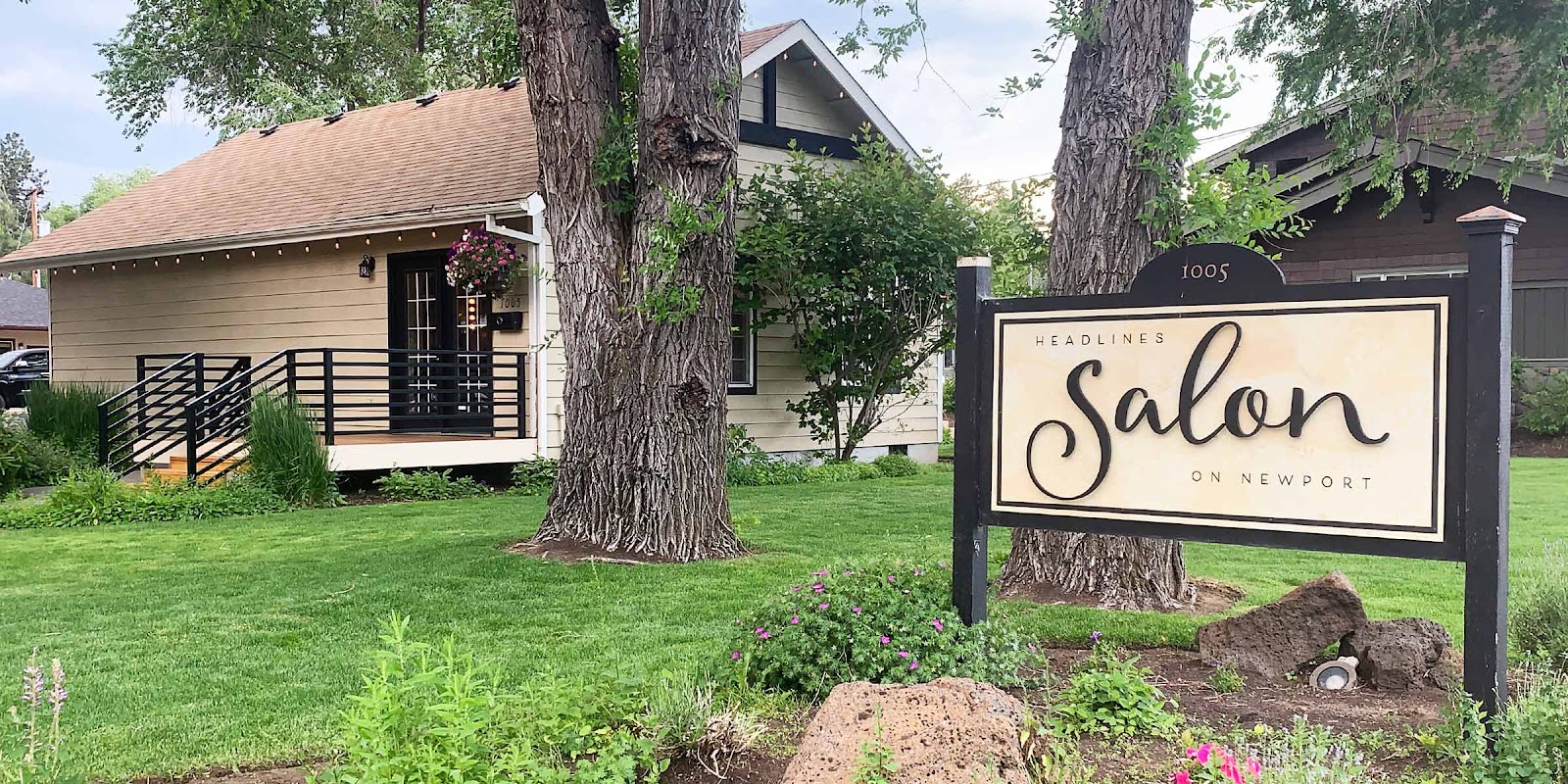Headlines Salon - Hair Salon in Bend