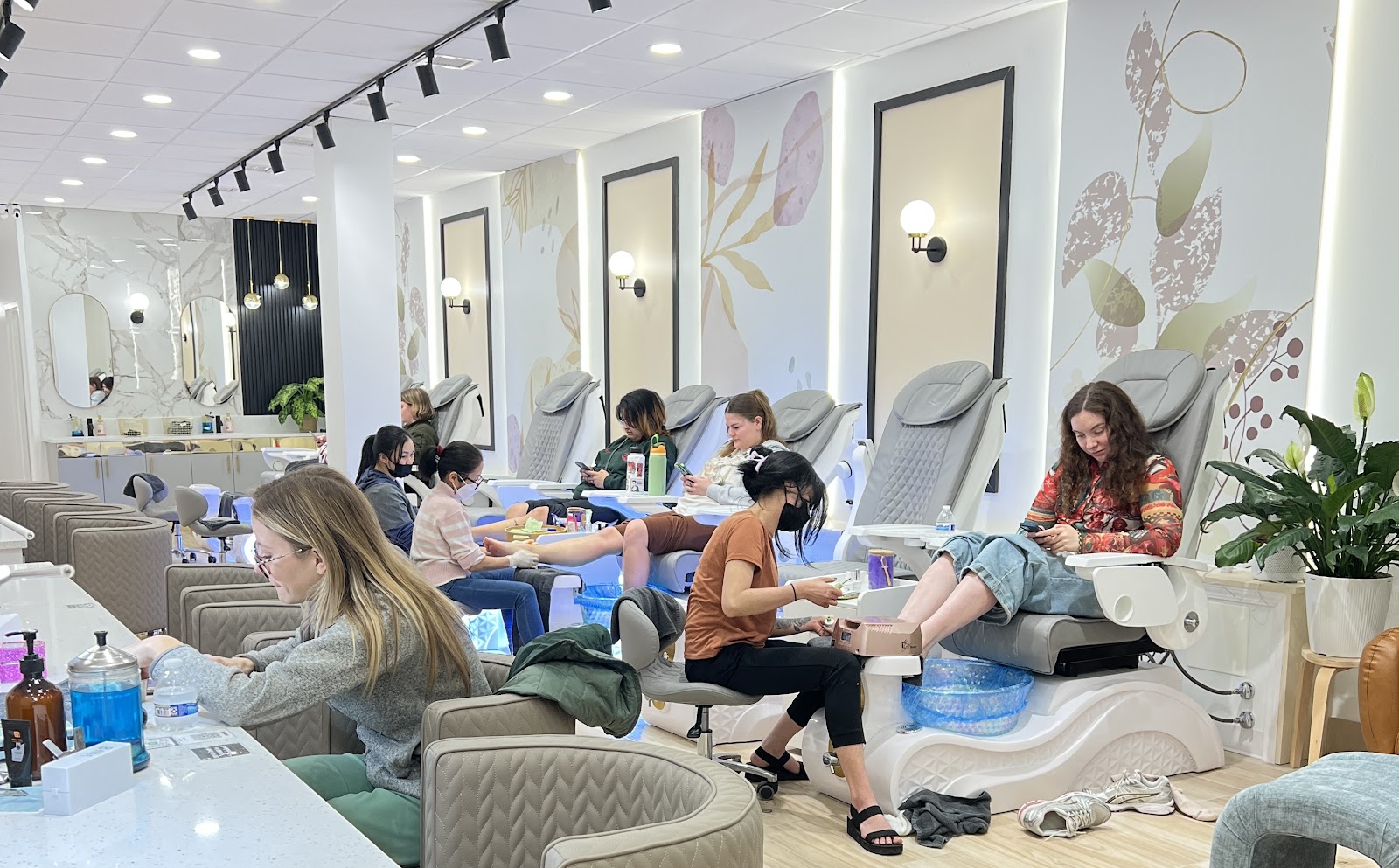 NAILUXURY Shadyside - Nail Salon in Pittsburgh