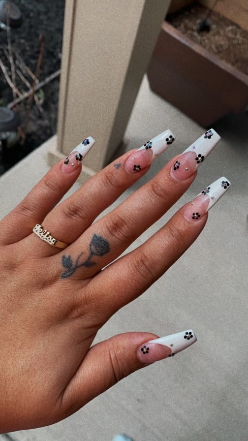 Lux Nails - Nail Salon in Harrisburg