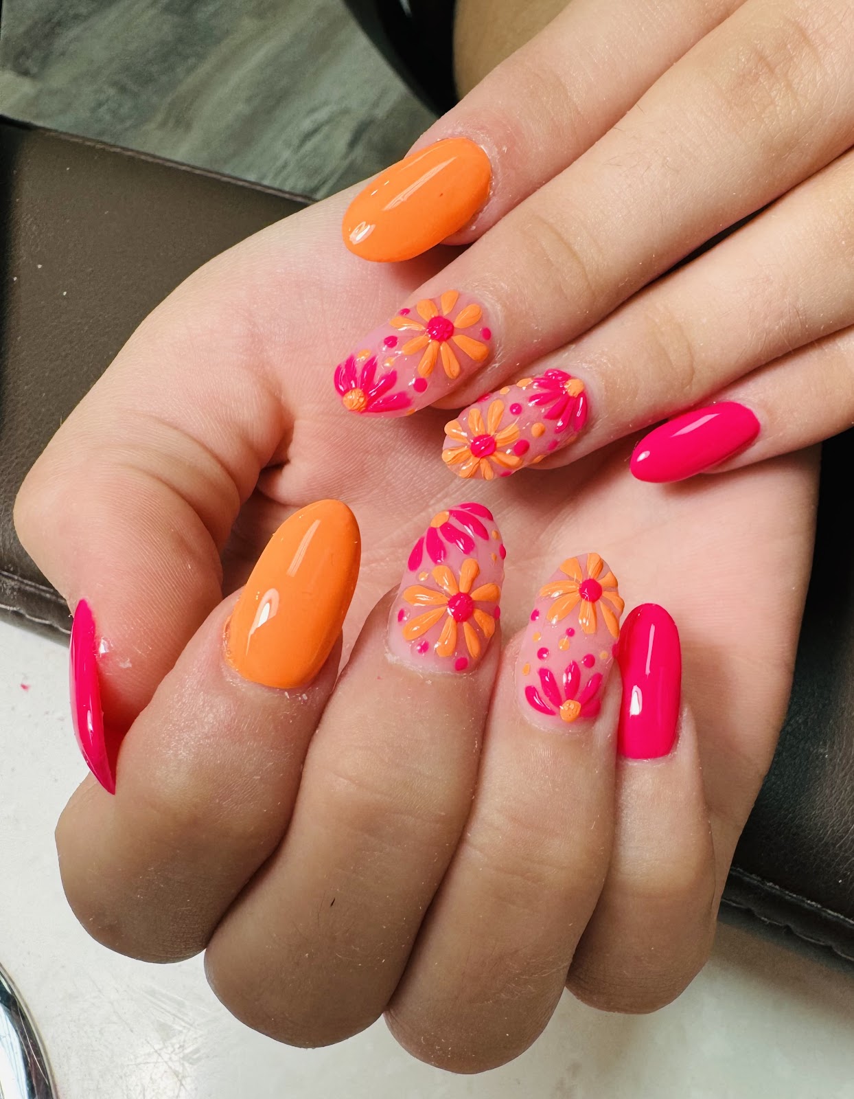 Foxy Nails - Nail Salon in Erie