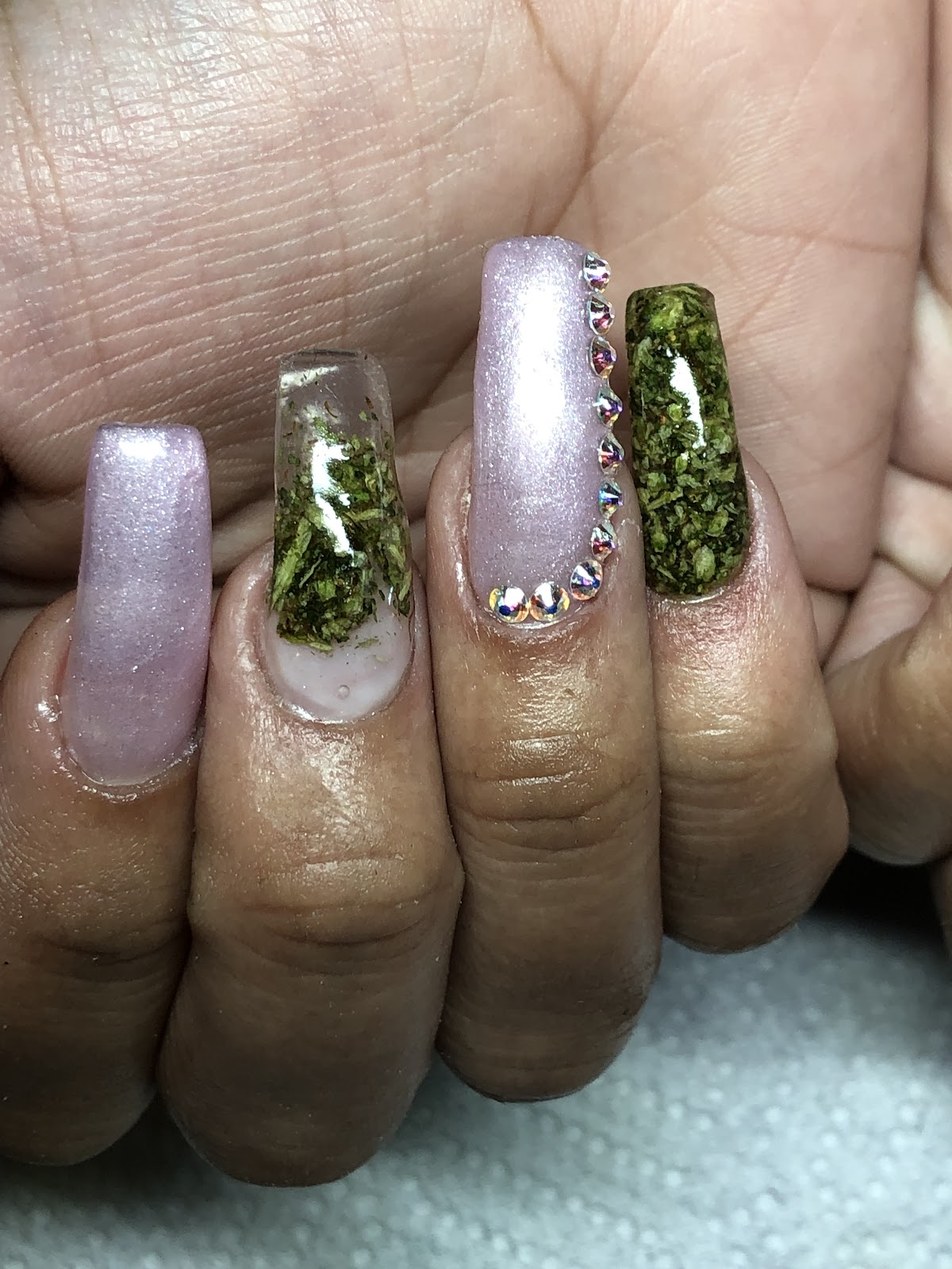 Goldie's Beauty Bar Lashes Brows Brazilians & Spa - Nail Salon in Reading