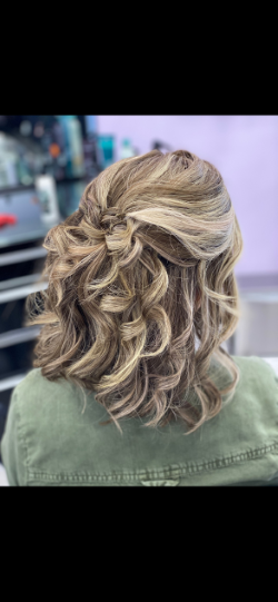 Thanx Hair Artistry - Beauty Spa in Reading