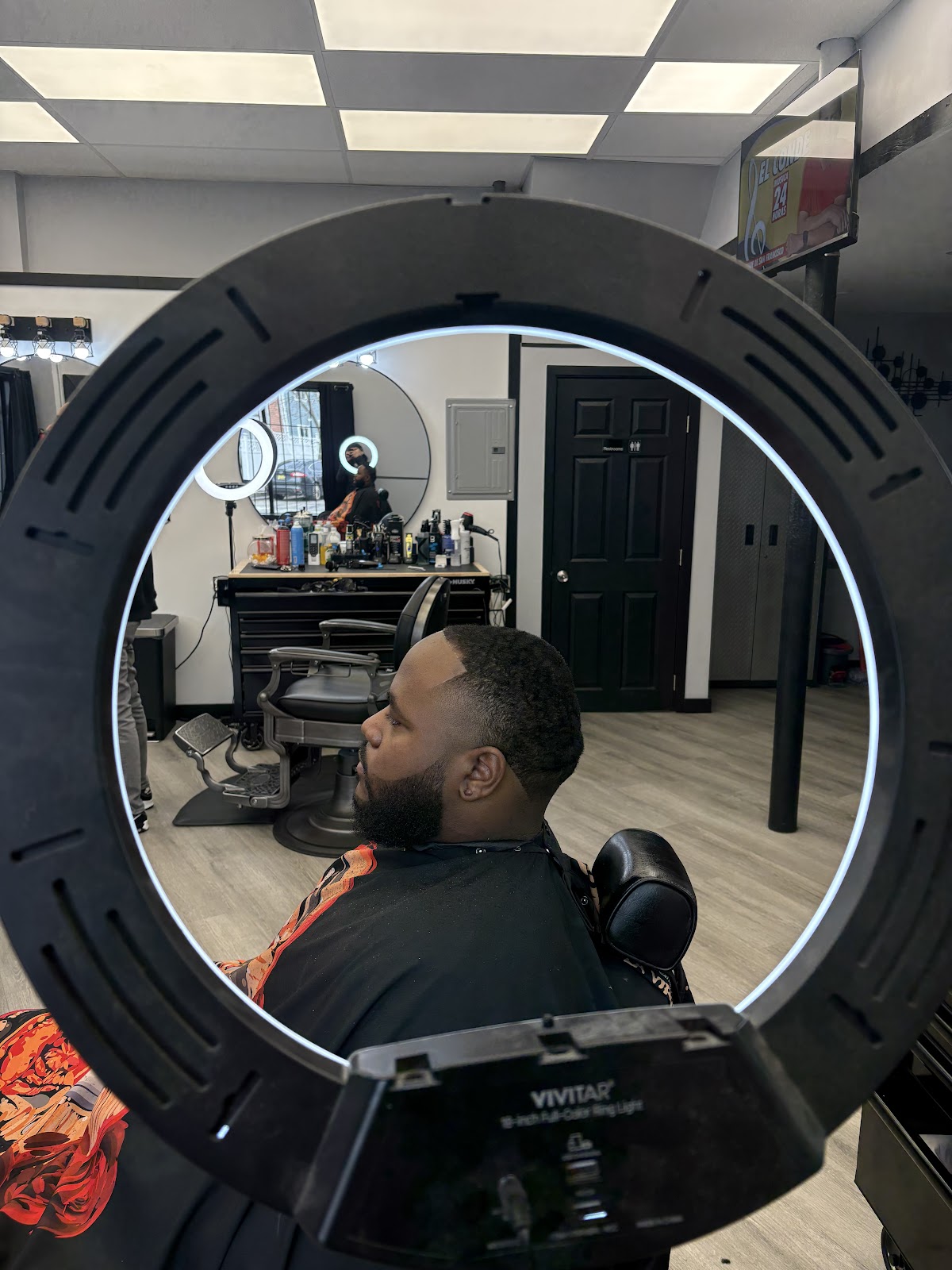 Pressure barbershop - Barbershop in Providence