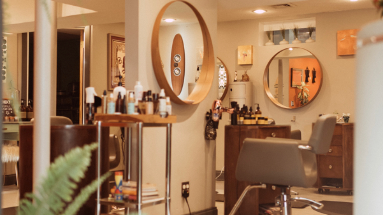 Flipp Salon - Hair Salon in Providence