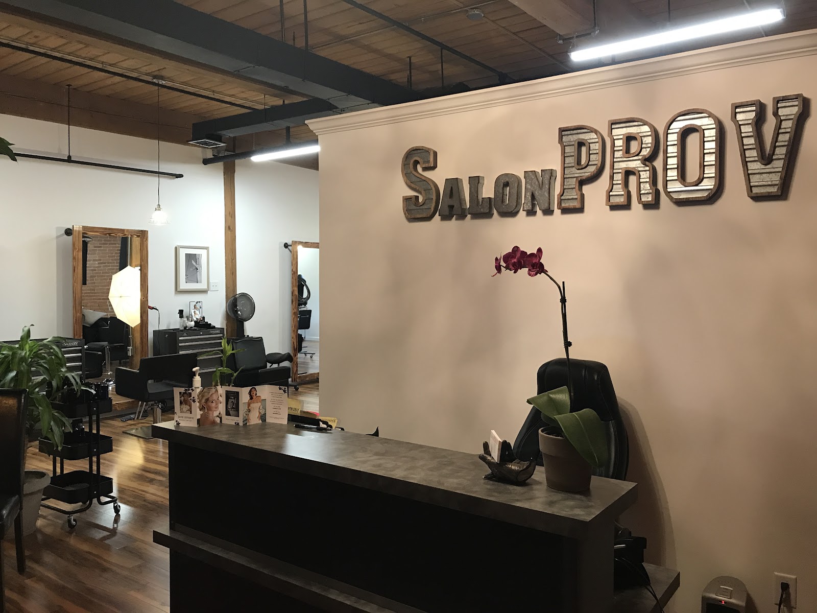SalonProv - Hair Salon in Providence
