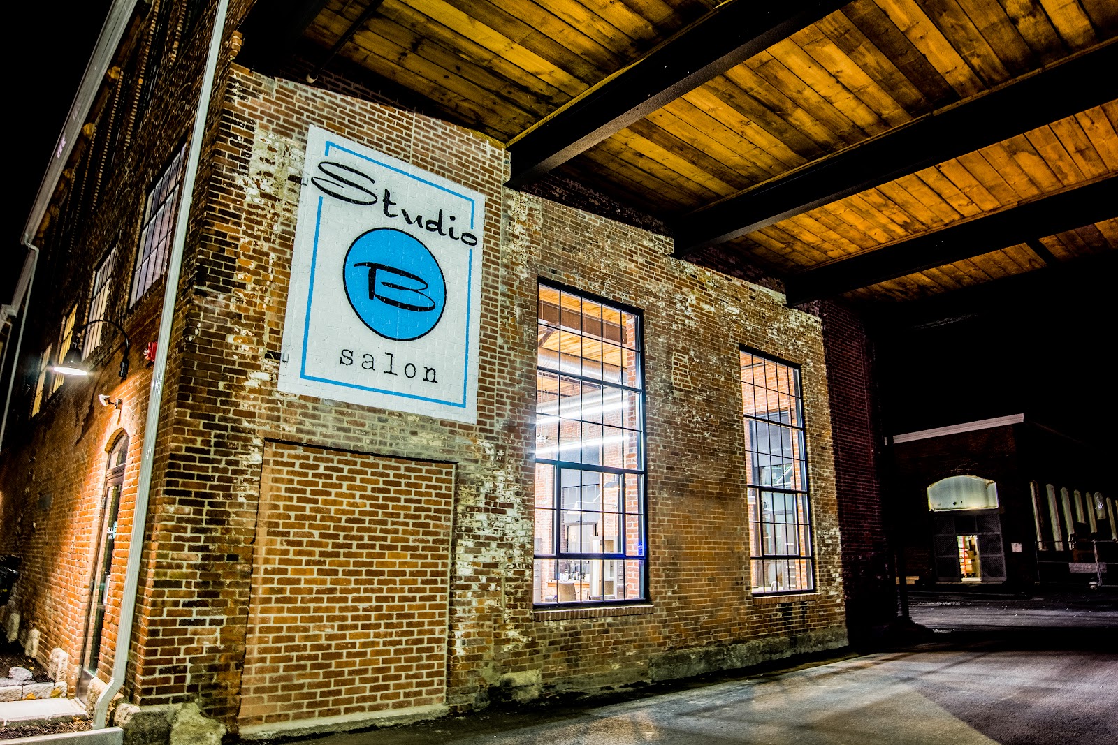 Studio B Salon - Hair Salon in Warwick