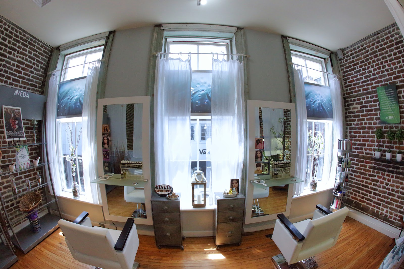 Lordis Loft Salon & Spa - Aveda - King Street - Nail Salon in Charleston