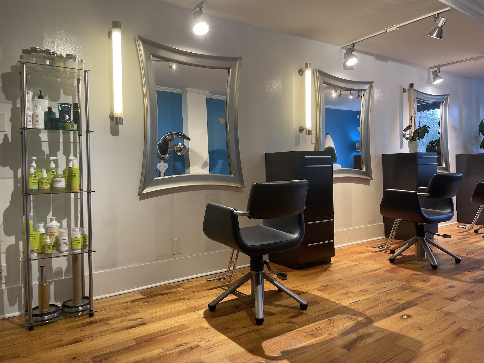 Shine Hair Color & Design Studio - Hair Salon in Columbia