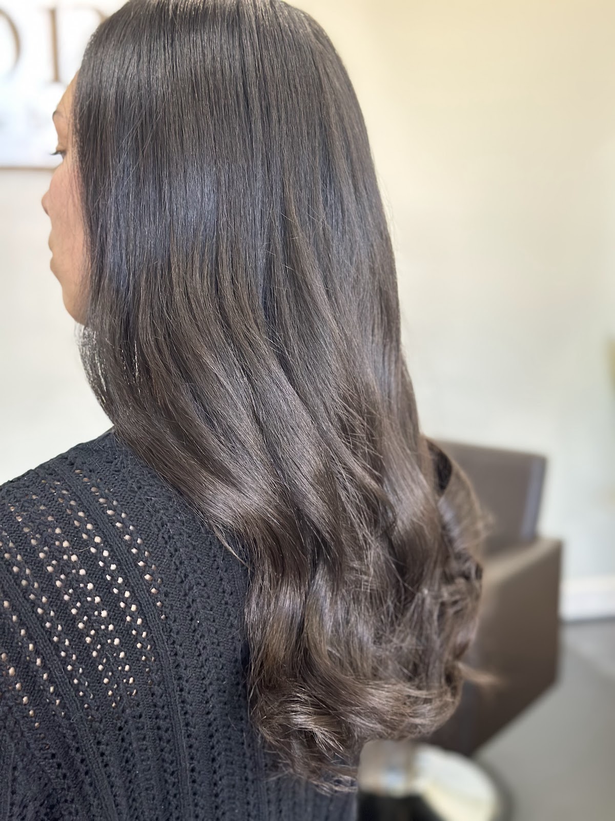iconic salon & blow dry - Hair Salon in Columbia